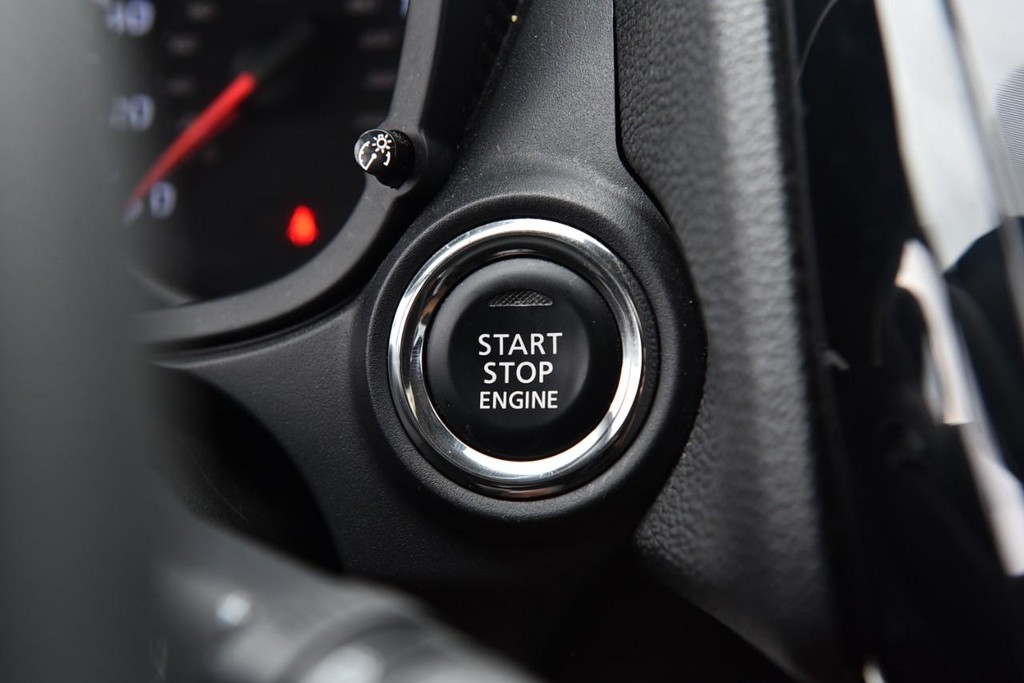 Mitsubishi Eclipse Cross Vehicle Image 16