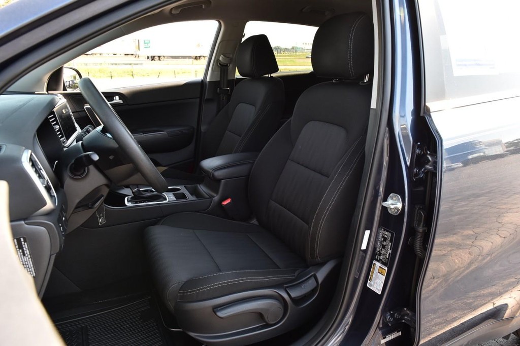 Kia Sportage Vehicle Image 17