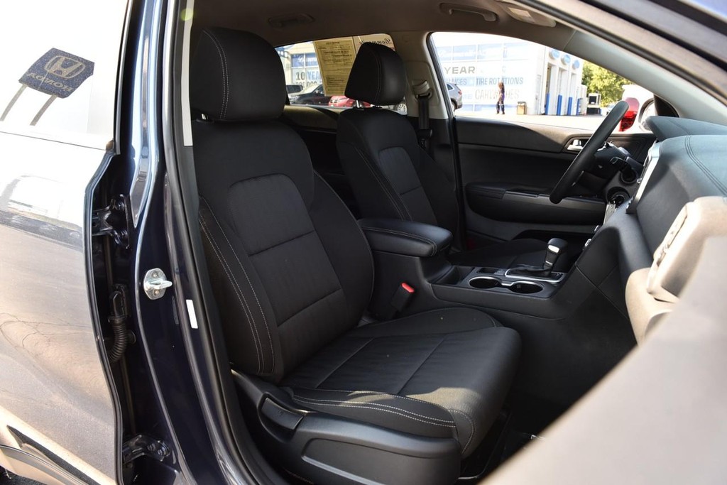 Kia Sportage Vehicle Image 18