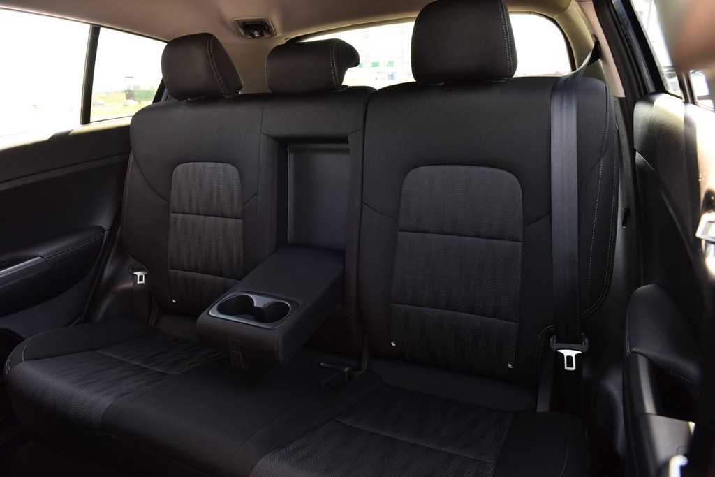 Kia Sportage Vehicle Image 19
