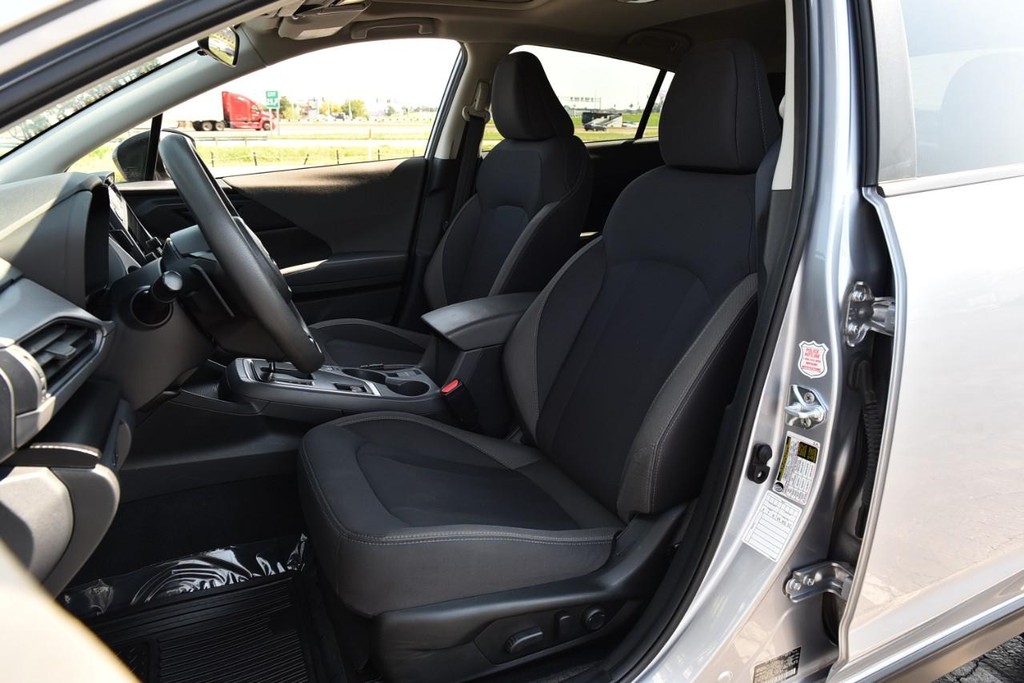 Subaru Crosstrek Vehicle Image 17