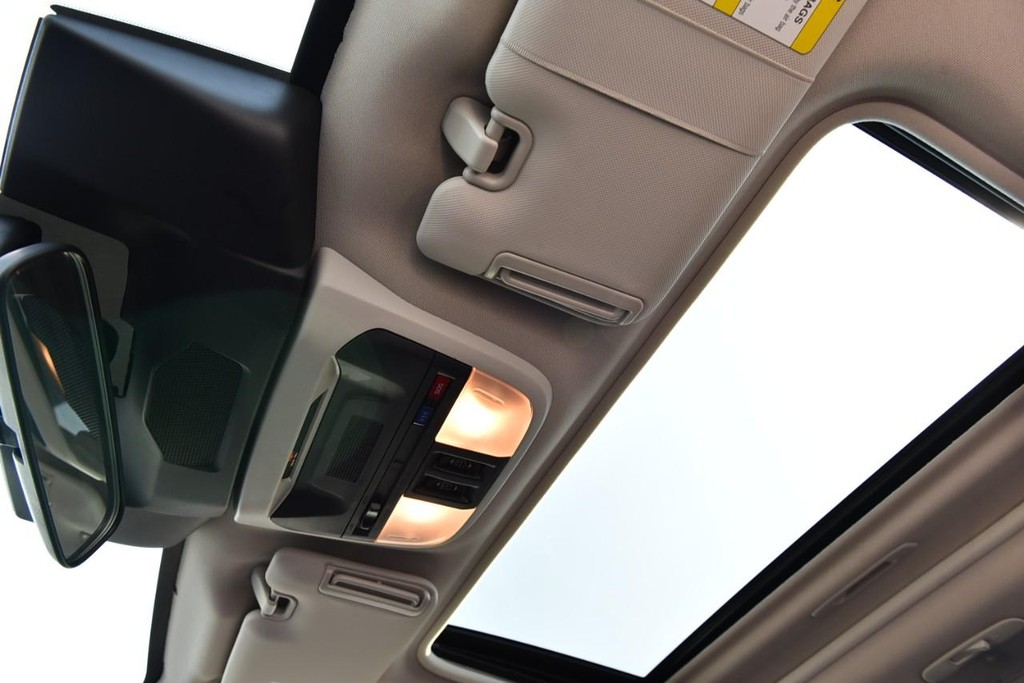 Subaru Crosstrek Vehicle Image 19