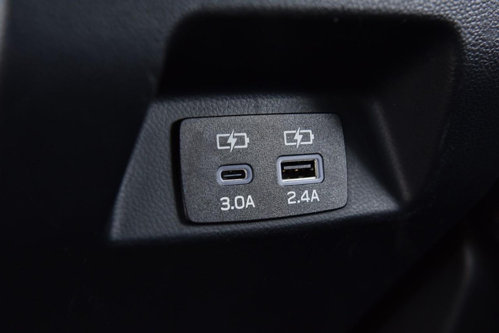 Subaru Crosstrek Vehicle Image 21
