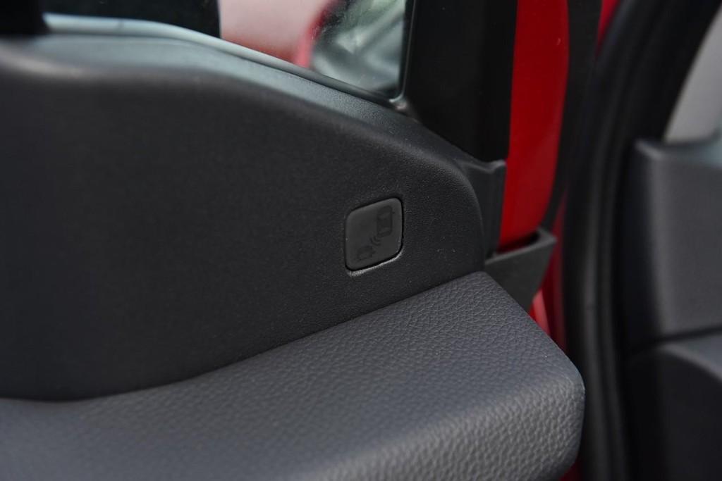 Honda Ridgeline Vehicle Full-screen Gallery Image 13