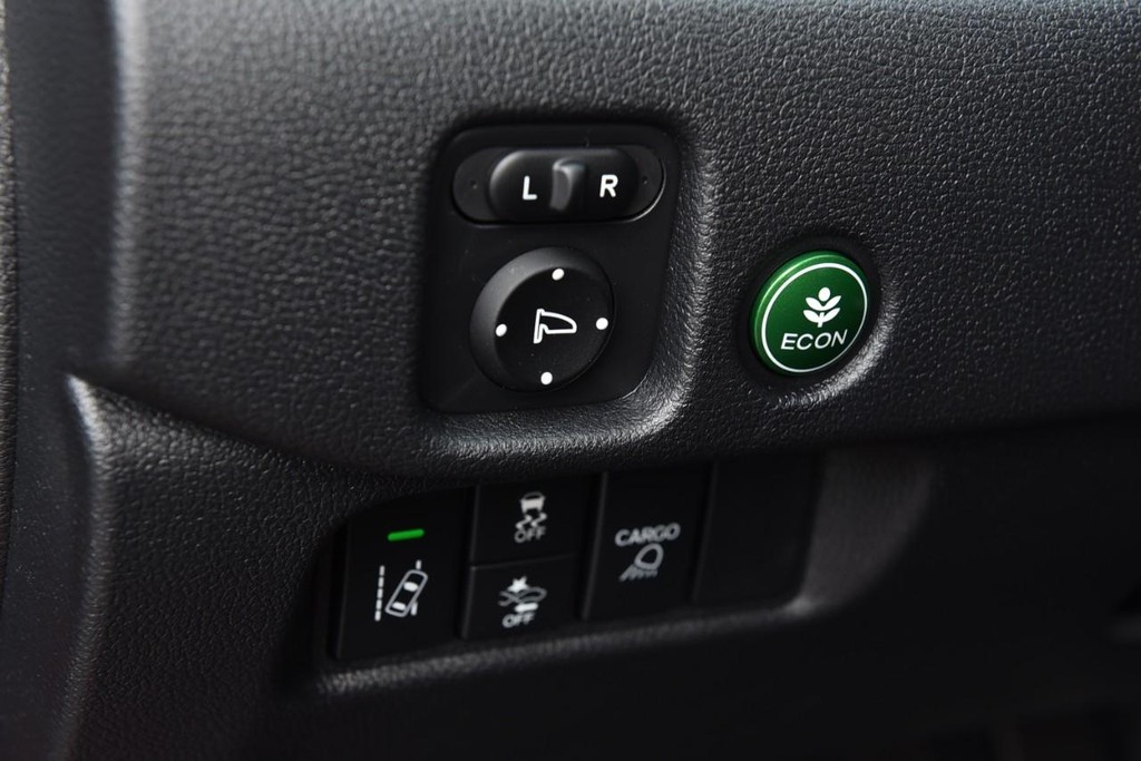 Honda Ridgeline Vehicle Full-screen Gallery Image 14