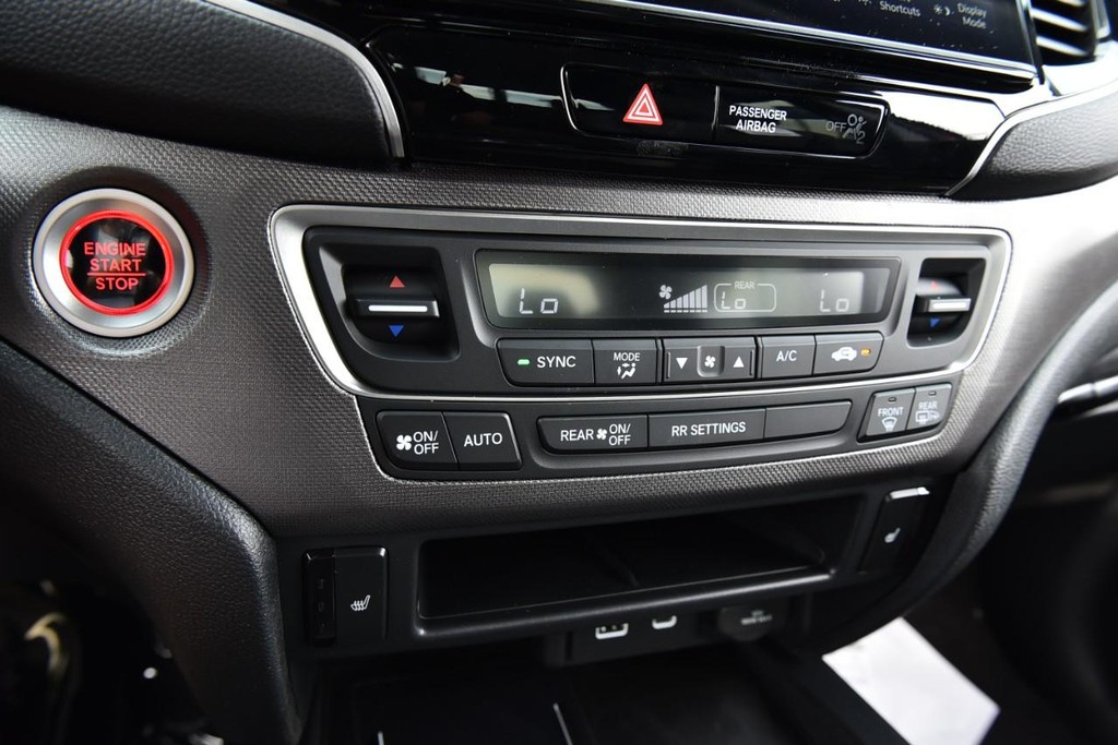 Honda Ridgeline Vehicle Full-screen Gallery Image 19