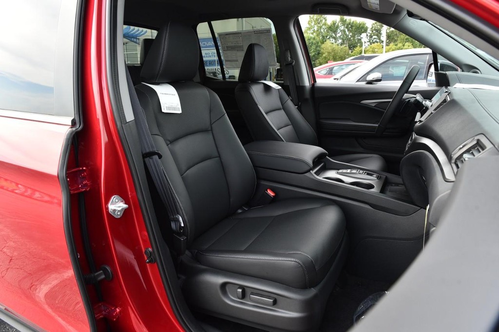 Honda Ridgeline Vehicle Full-screen Gallery Image 27