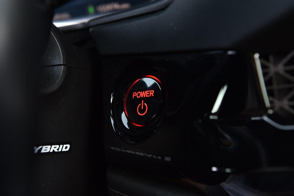 Honda Accord Hybrid Vehicle Full-screen Gallery Image 17