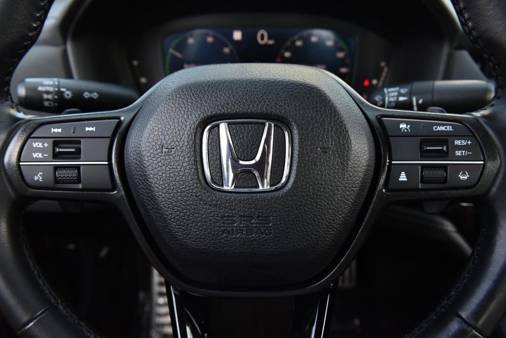 Honda Accord Hybrid Vehicle Full-screen Gallery Image 18