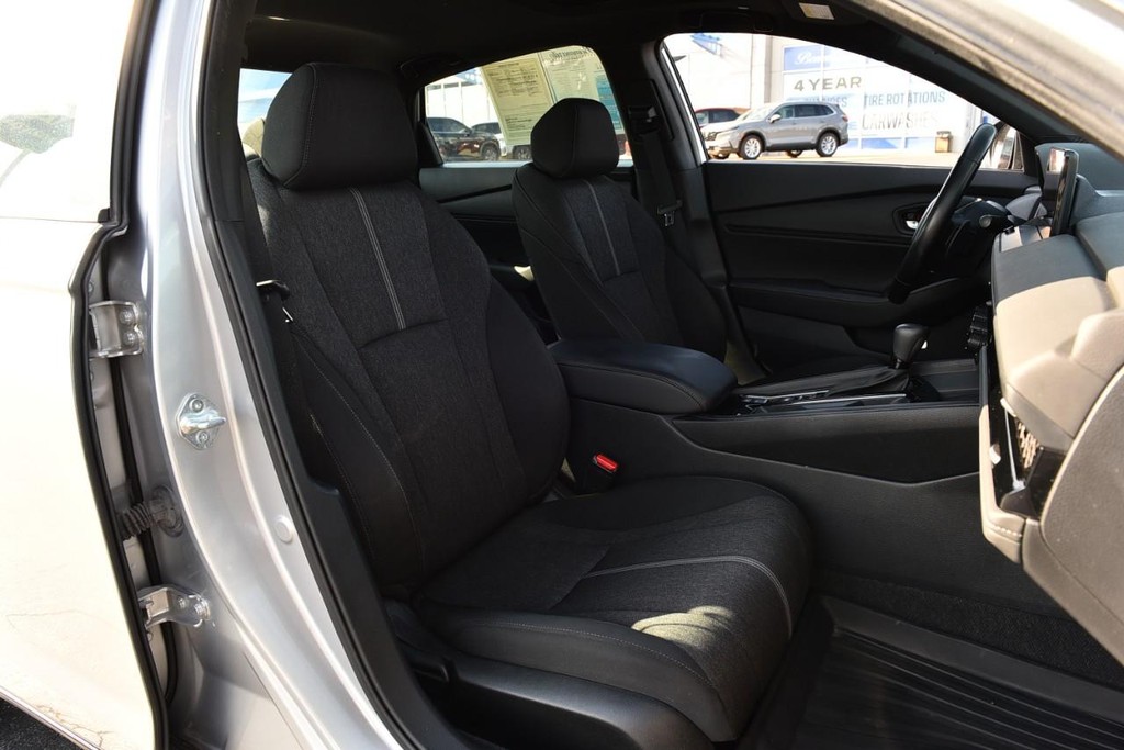 Honda Accord Hybrid Vehicle Full-screen Gallery Image 20