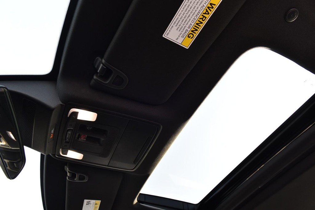 Honda Accord Hybrid Vehicle Full-screen Gallery Image 21
