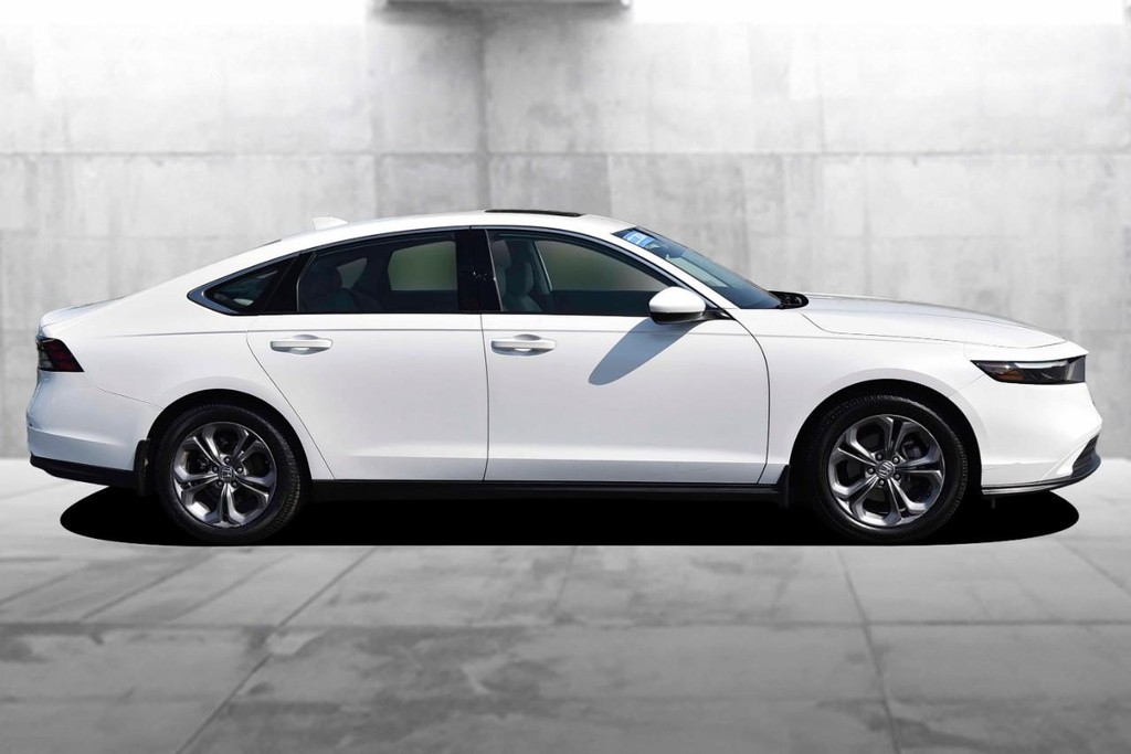 Honda Accord Sedan Vehicle Image 05