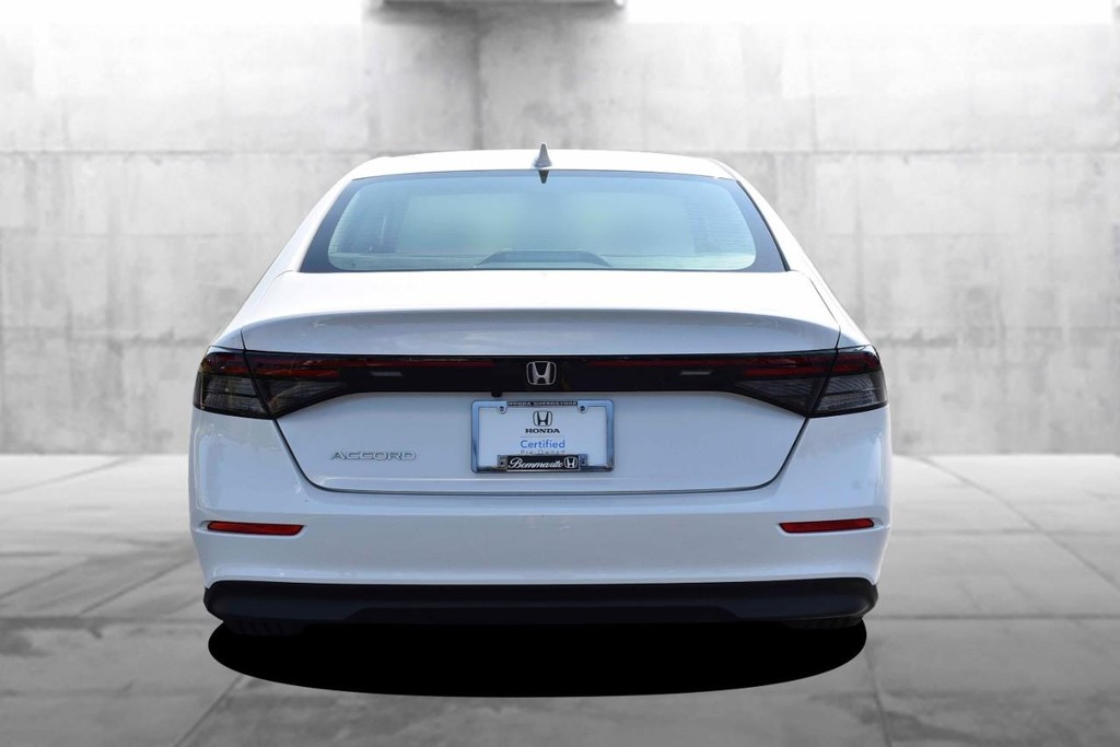 Honda Accord Sedan Vehicle Image 06
