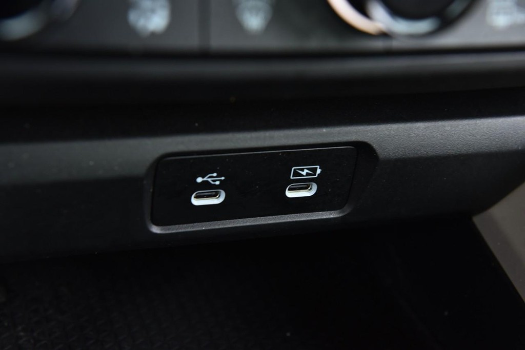 Honda Accord Sedan Vehicle Image 15