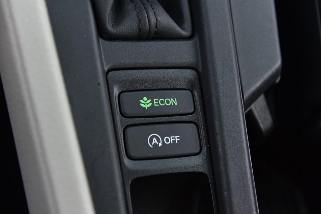 Honda Accord Sedan Vehicle Image 16