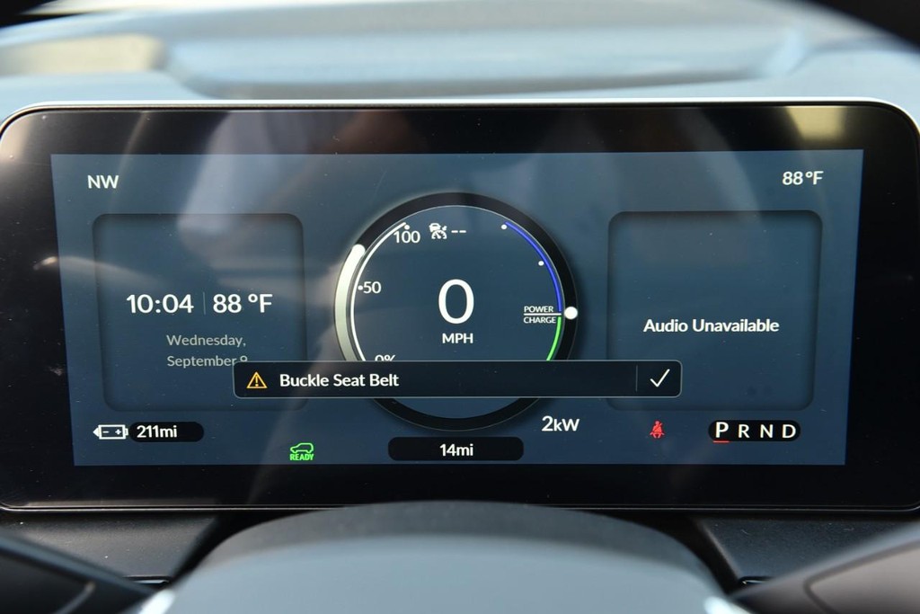 Honda Prologue Vehicle Full-screen Gallery Image 11