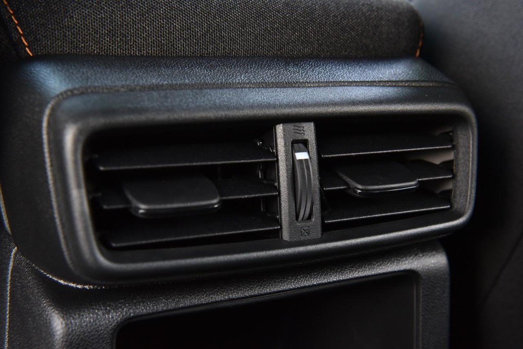 Honda Prologue Vehicle Full-screen Gallery Image 21