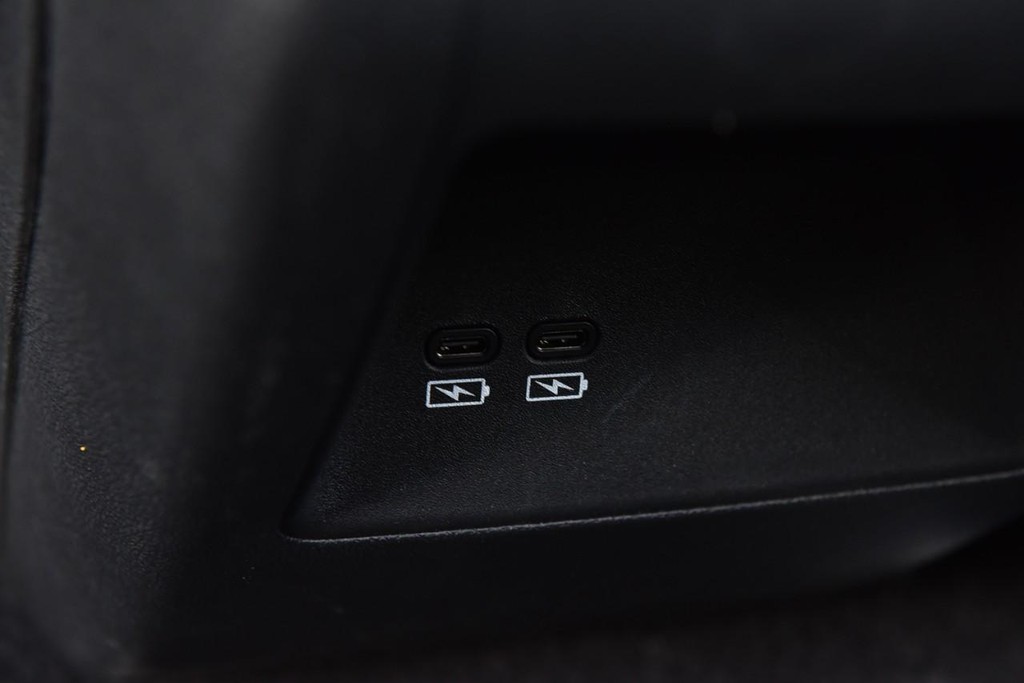 Honda Prologue Vehicle Full-screen Gallery Image 22