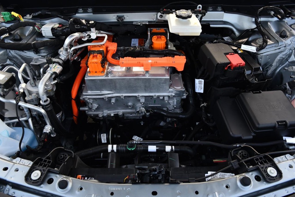 Honda Prologue Vehicle Full-screen Gallery Image 24