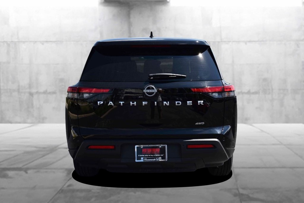 Nissan Pathfinder Vehicle Image 06