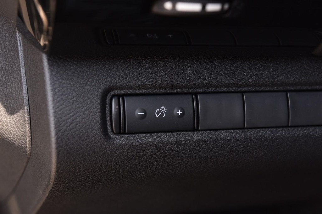 Nissan Pathfinder Vehicle Image 10