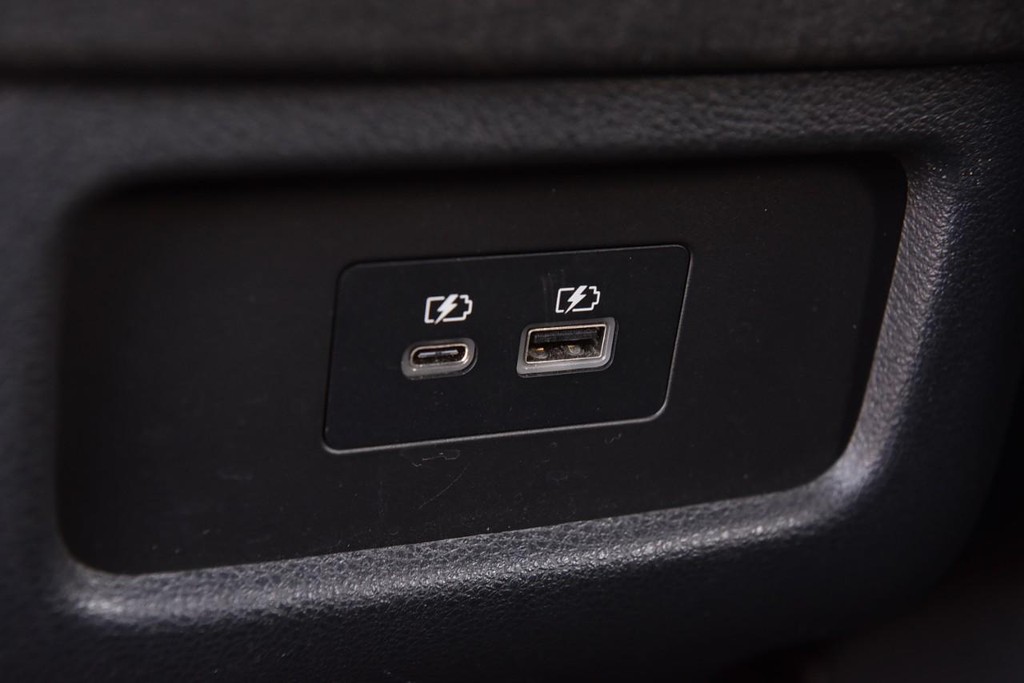 Nissan Pathfinder Vehicle Image 22