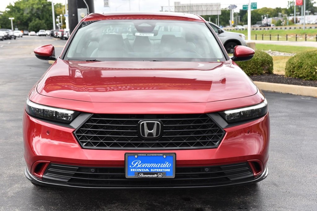 Honda Accord Hybrid Vehicle Image 04