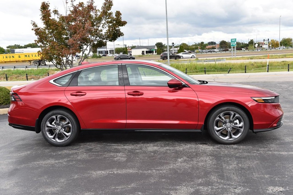 Honda Accord Hybrid Vehicle Image 05
