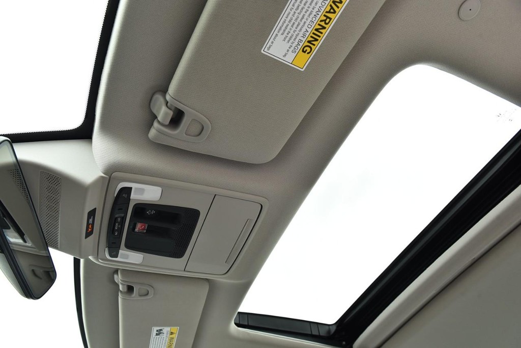 Honda Accord Hybrid Vehicle Image 22