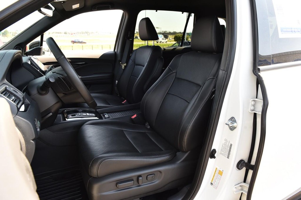 Honda Passport Vehicle Image 24