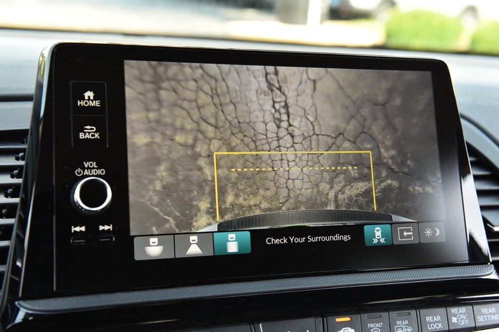 Honda Odyssey Vehicle Full-screen Gallery Image 14