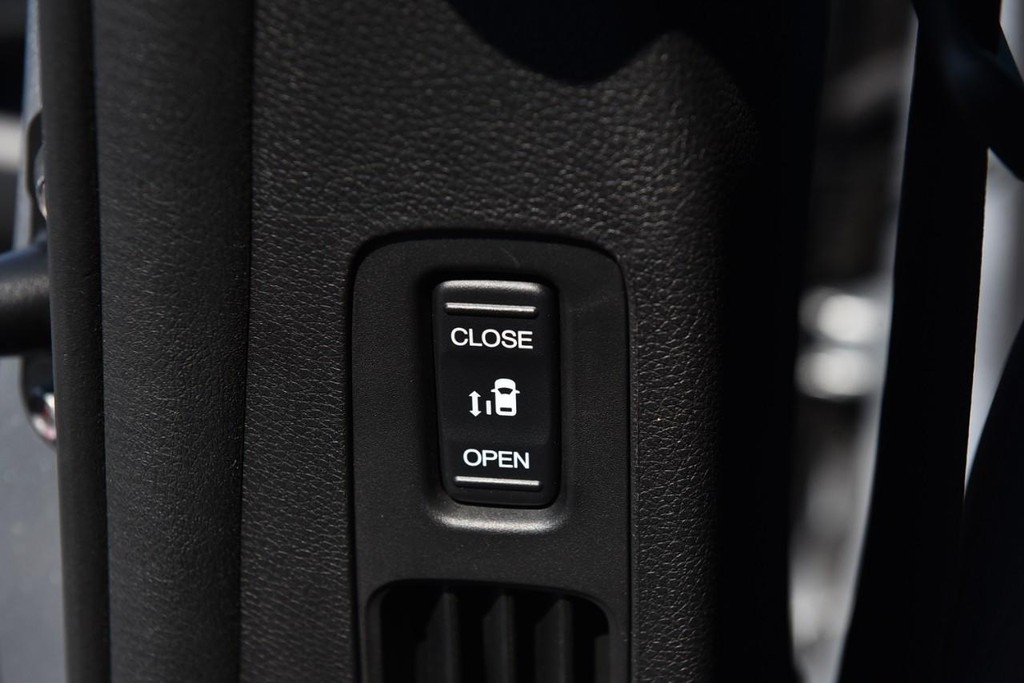 Honda Odyssey Vehicle Full-screen Gallery Image 28