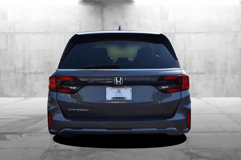 Honda Odyssey Vehicle Full-screen Gallery Image 6