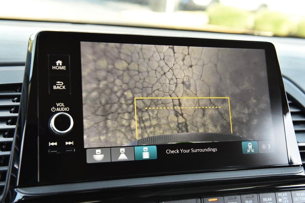 Honda Odyssey Vehicle Full-screen Gallery Image 14