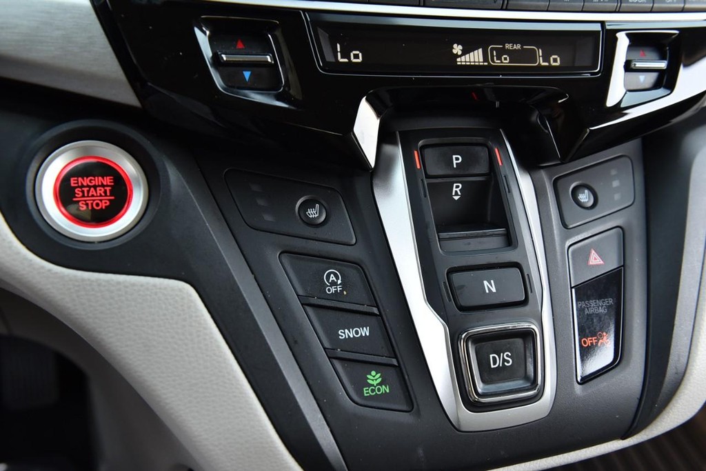 Honda Odyssey Vehicle Full-screen Gallery Image 17