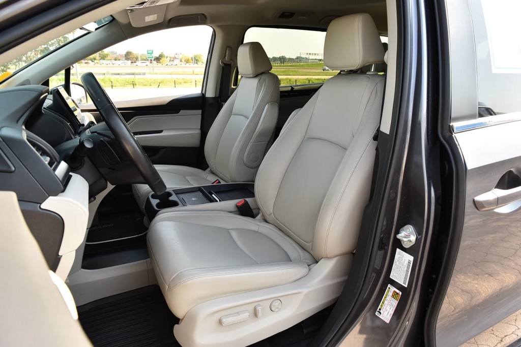 Honda Odyssey Vehicle Full-screen Gallery Image 23