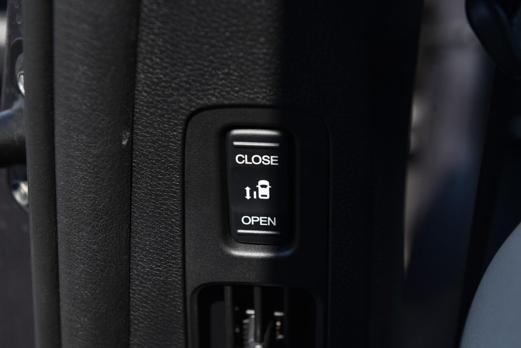 Honda Odyssey Vehicle Full-screen Gallery Image 29