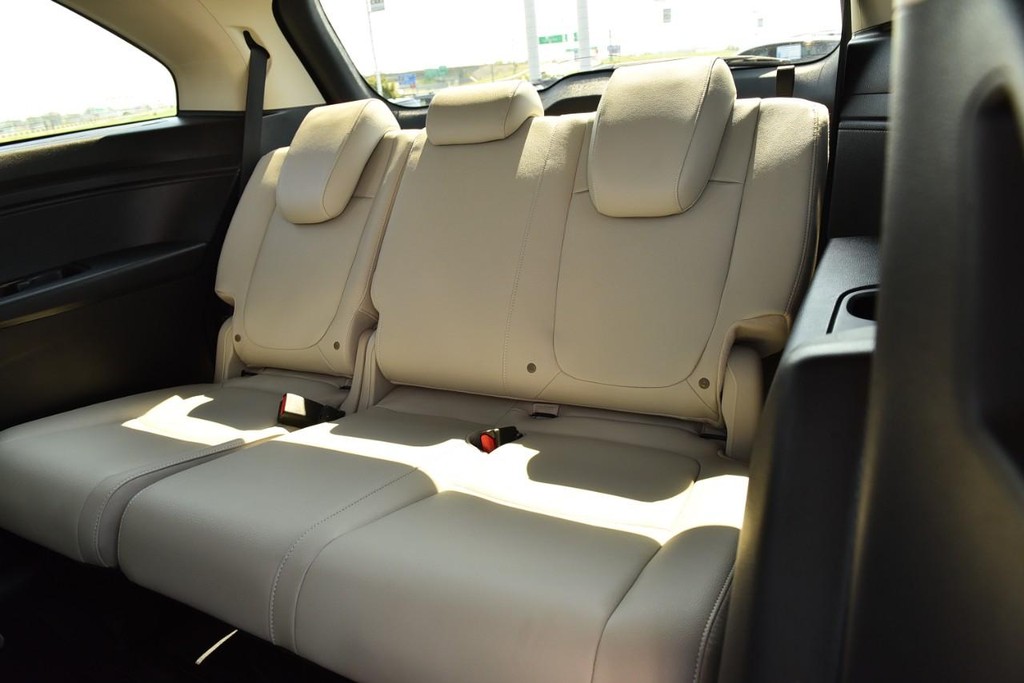 Honda Odyssey Vehicle Full-screen Gallery Image 30