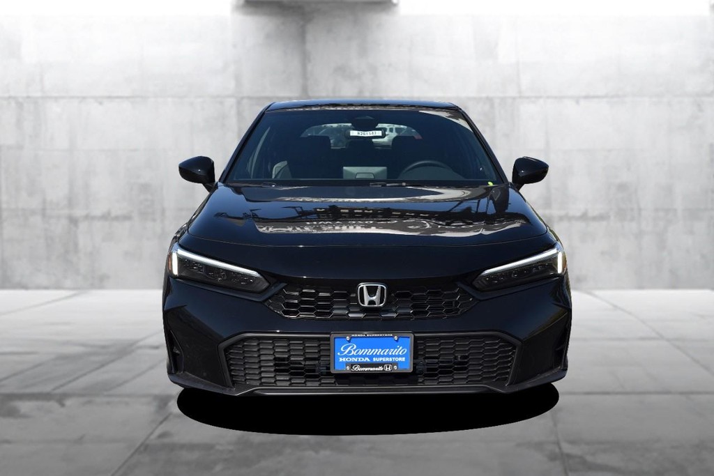 Honda Civic Hatchback Vehicle Full-screen Gallery Image 4