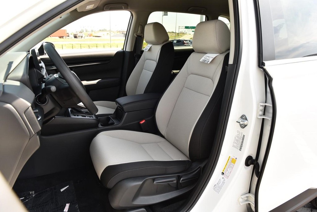 Honda CR-V Vehicle Image 18
