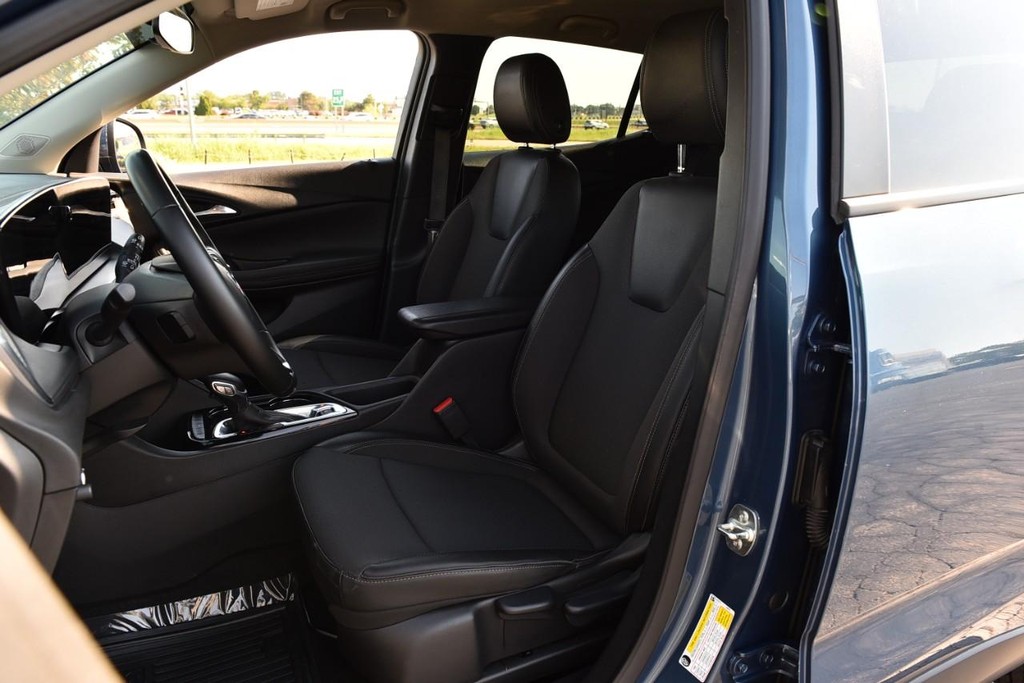 Buick Encore GX Vehicle Image 20