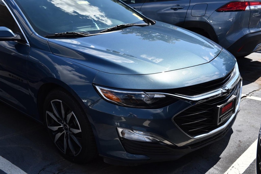 Chevrolet Malibu Vehicle Full-screen Gallery Image 03