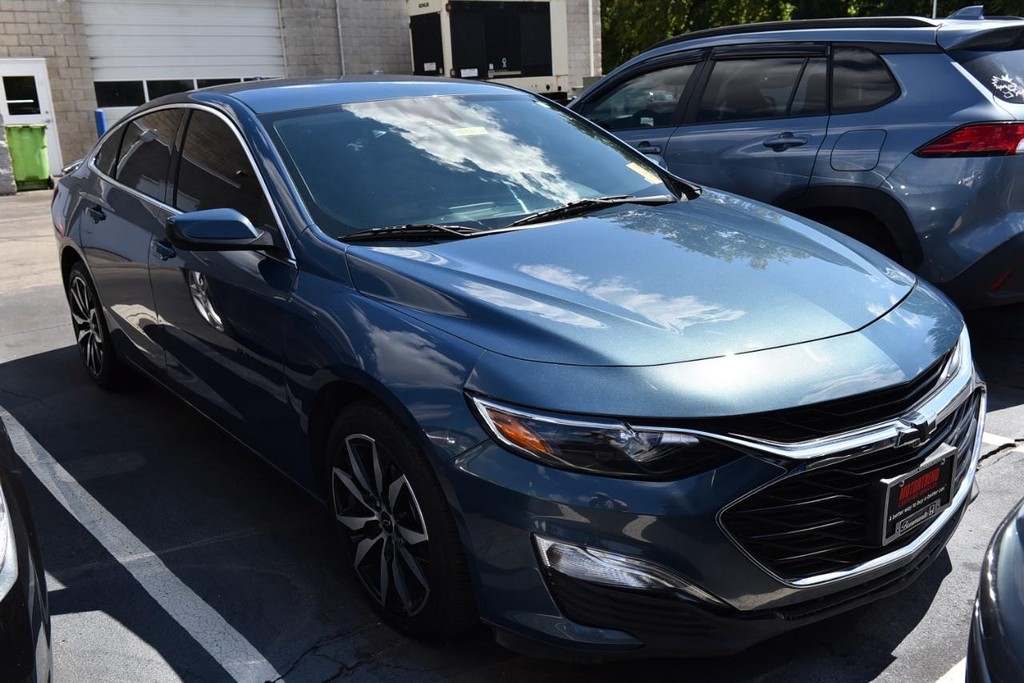 Chevrolet Malibu Vehicle Full-screen Gallery Image 04