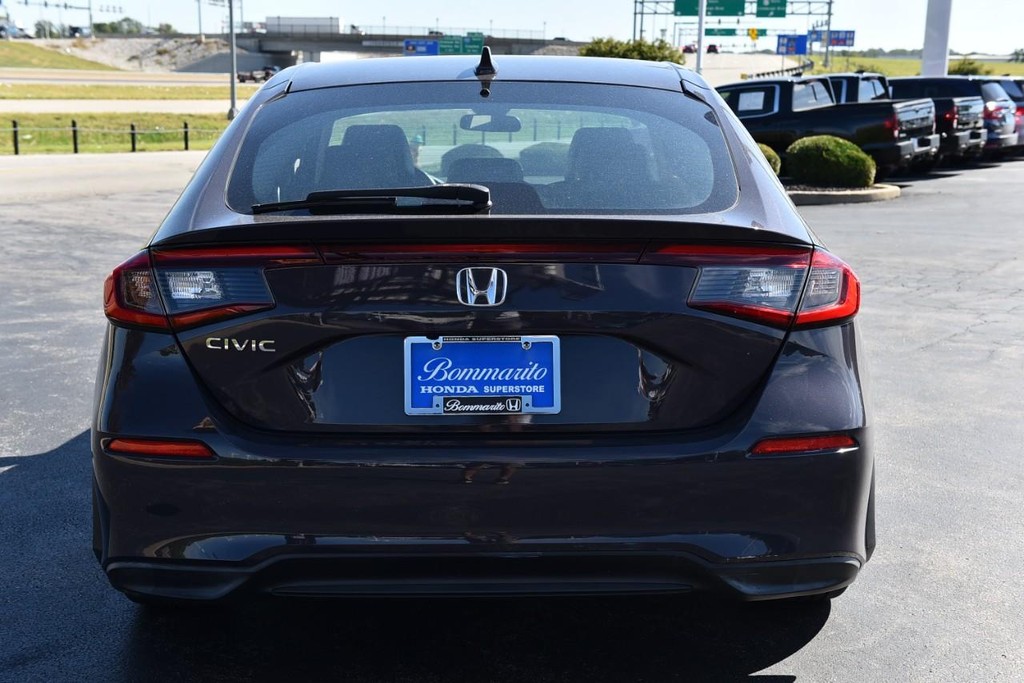 Honda Civic Hatchback Vehicle Image 06