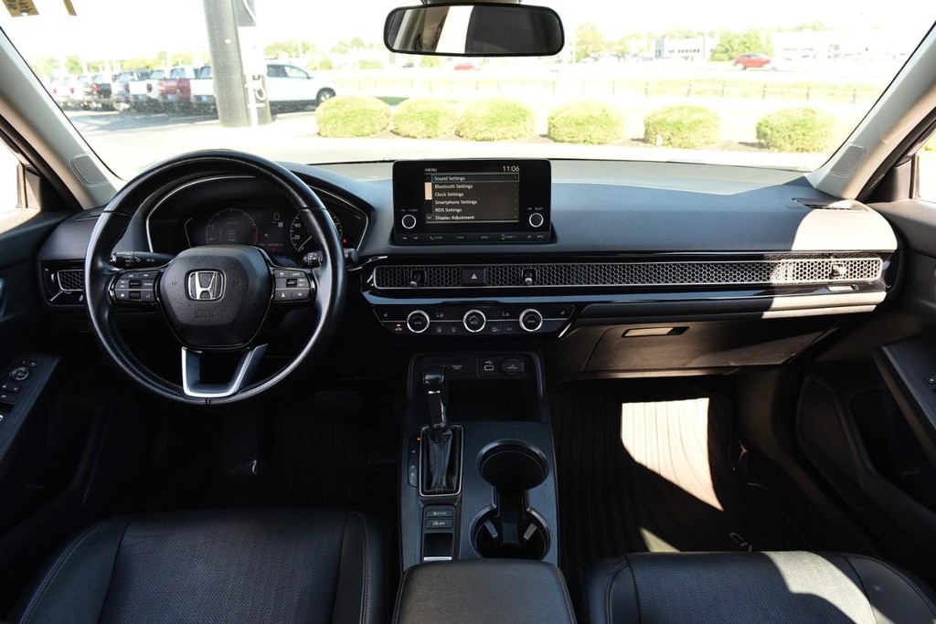 Honda Civic Hatchback Vehicle Image 07