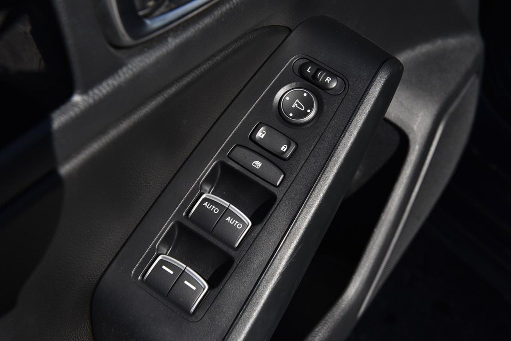 Honda Civic Hatchback Vehicle Image 08