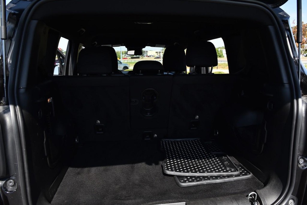 Jeep Renegade Vehicle Image 23