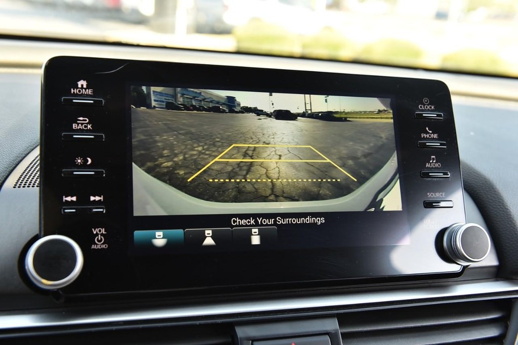 Honda Accord Sedan Vehicle Image 12