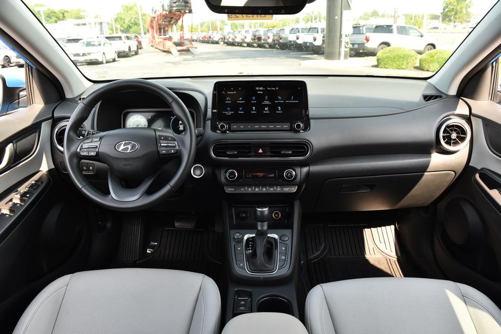 Hyundai Kona Vehicle Image 07