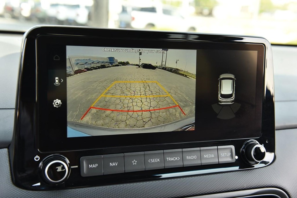 Hyundai Kona Vehicle Image 12
